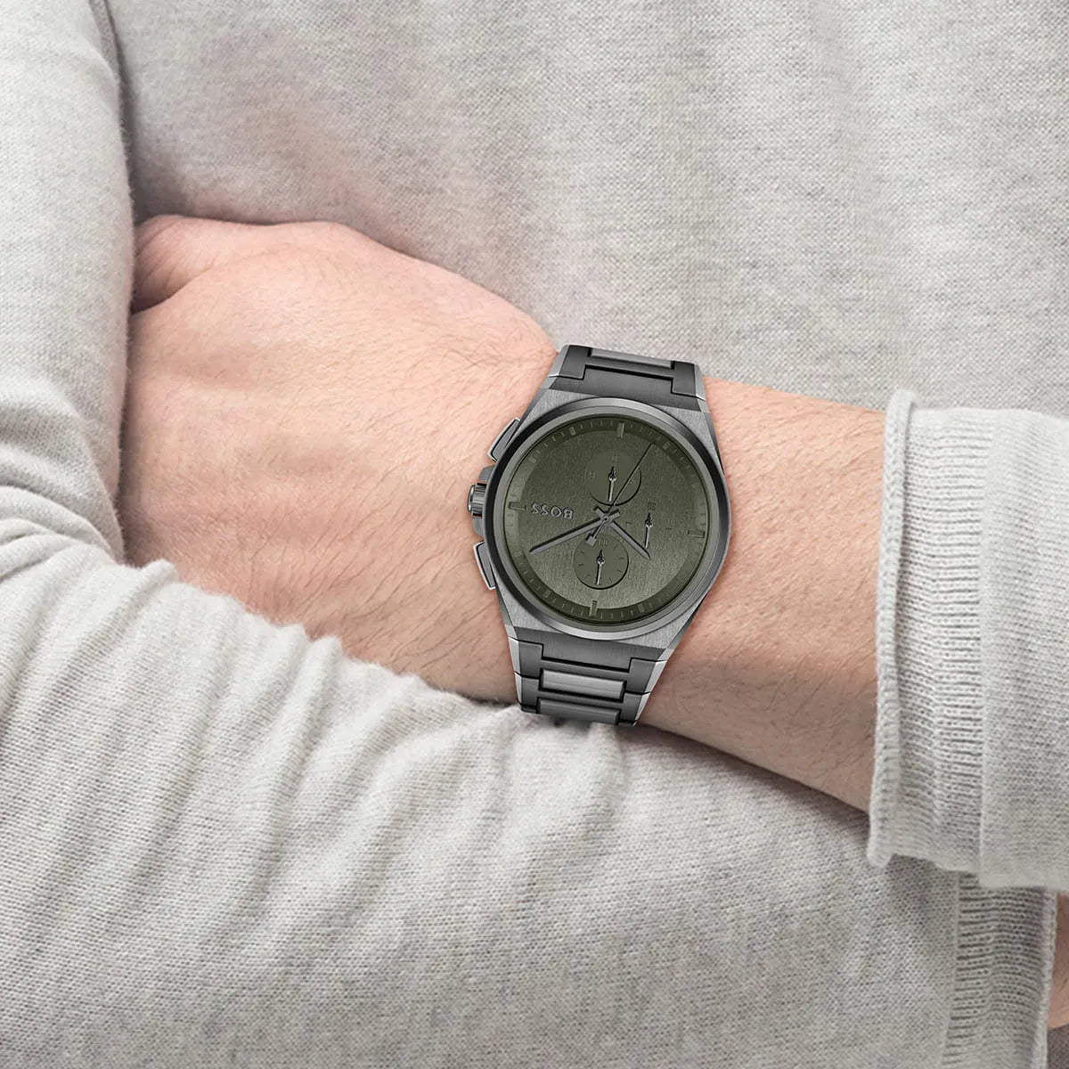 Hugo Boss Steer Chronograph Green Dial Gray Stainless Steel Metal Bracelet Men’s Watch – 1514045
