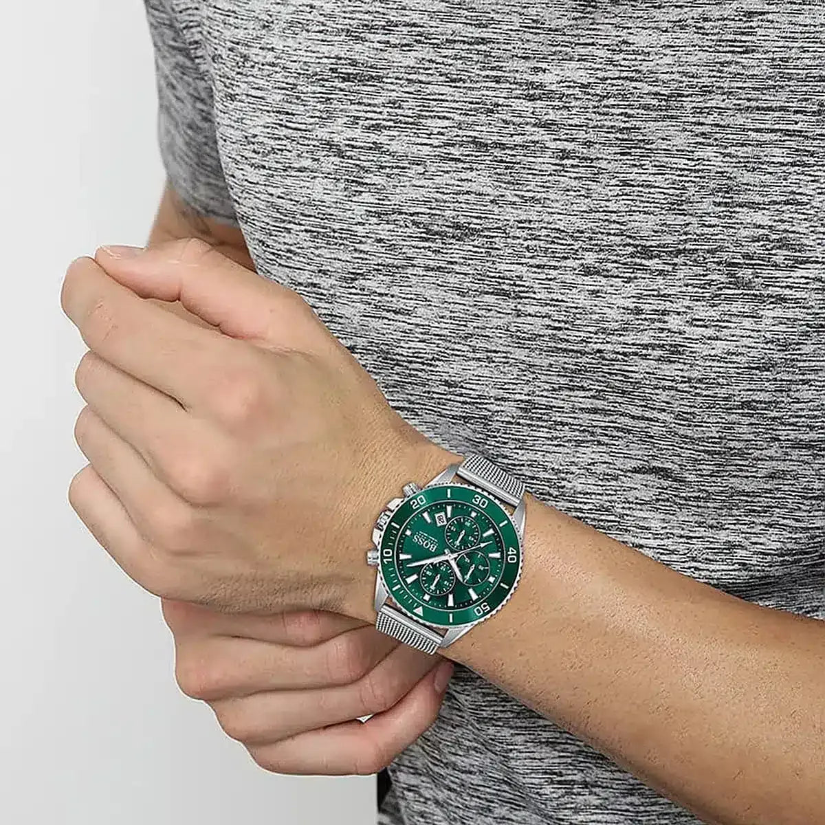 Hugo Boss Admiral Chronograph Green Dial Silver Mesh Stainless Steel Bracelet Men’s Watch – 1513905