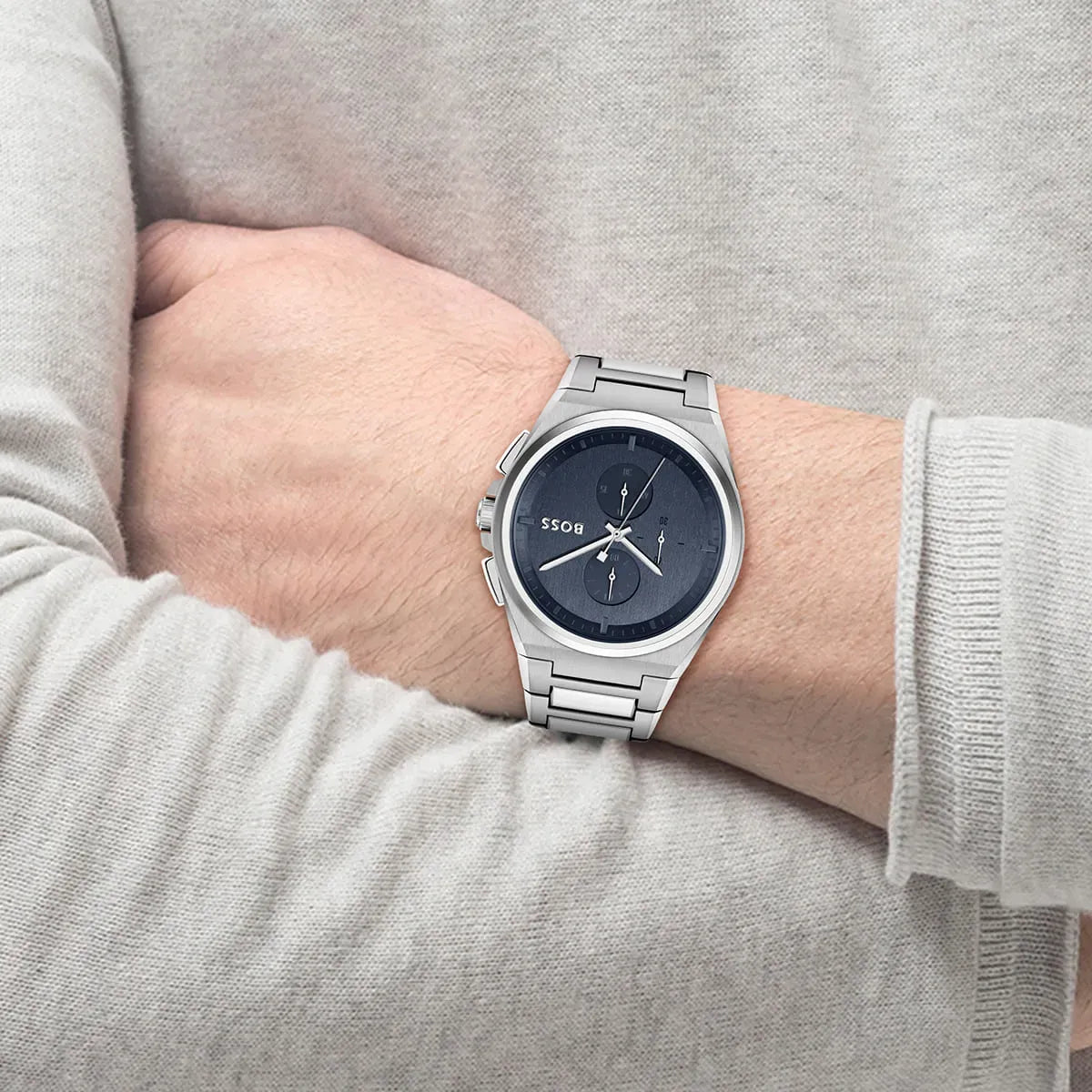 Hugo Boss Steer Chronograph Blue Dial Silver Stainless Steel Metal Bracelet Men’s Watch – 1514048