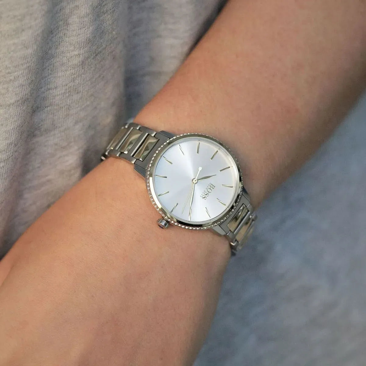 Hugo Boss Signature Silver Dial Silver & Gold Stainless Steel Bracelet Watch – 1502568