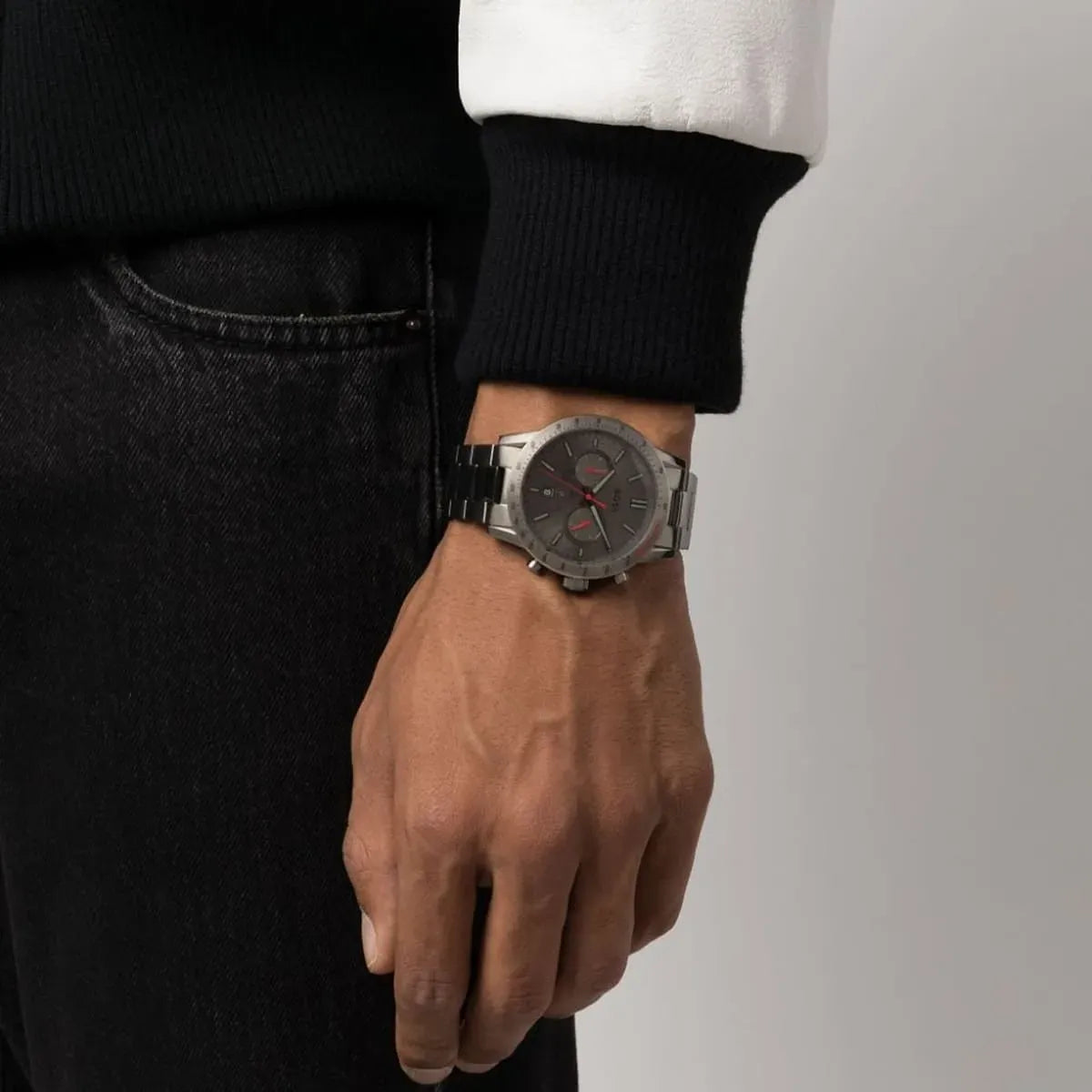 Hugo Boss Allure Chronograph Gray Dial Gray Stainless Steel Bracelet Men’s Watch – 1513924