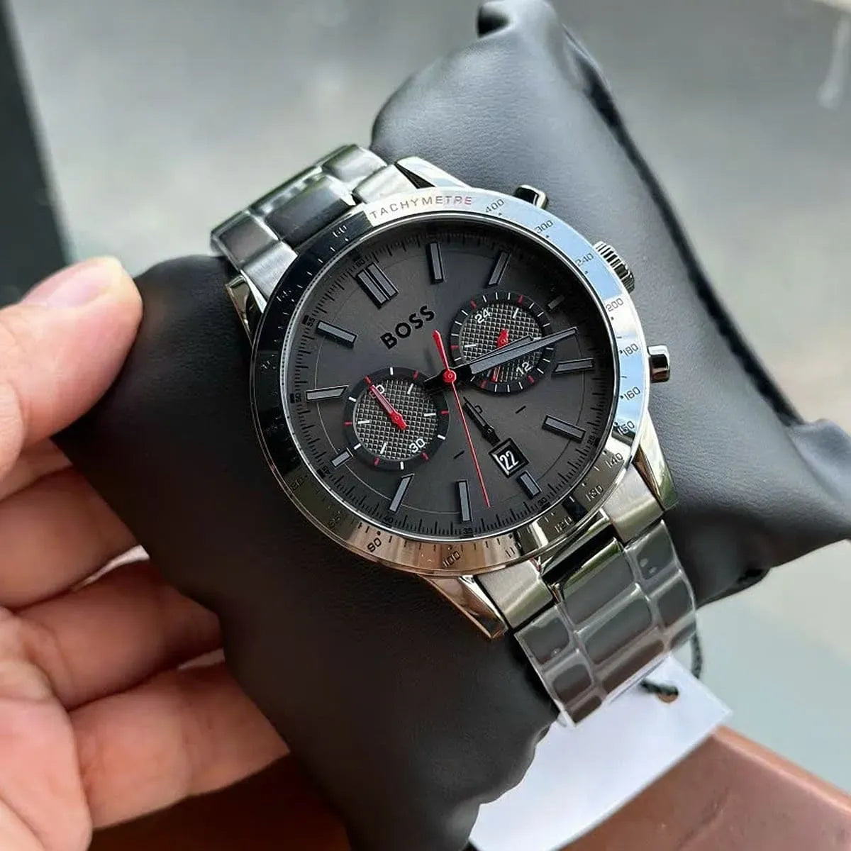 Hugo Boss Allure Chronograph Gray Dial Gray Stainless Steel Bracelet Men’s Watch – 1513924